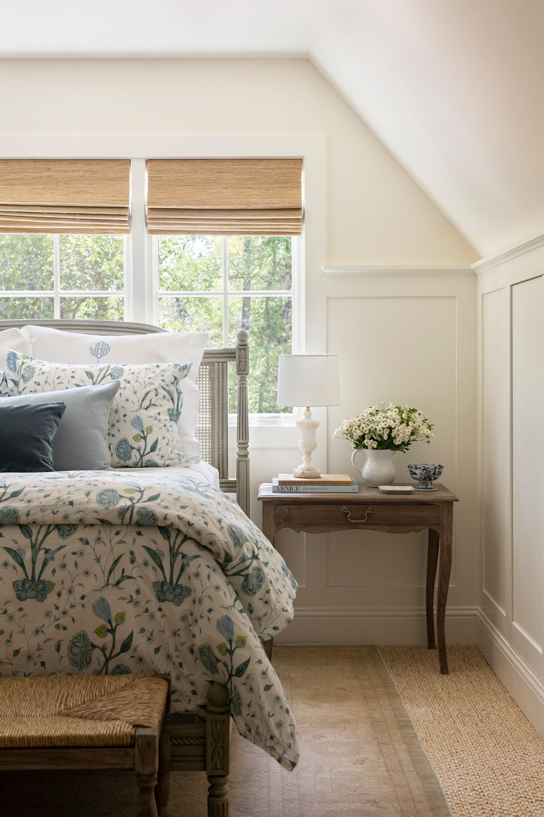 Guest bedroom at Hedwig village draws inspiration from the outdoors