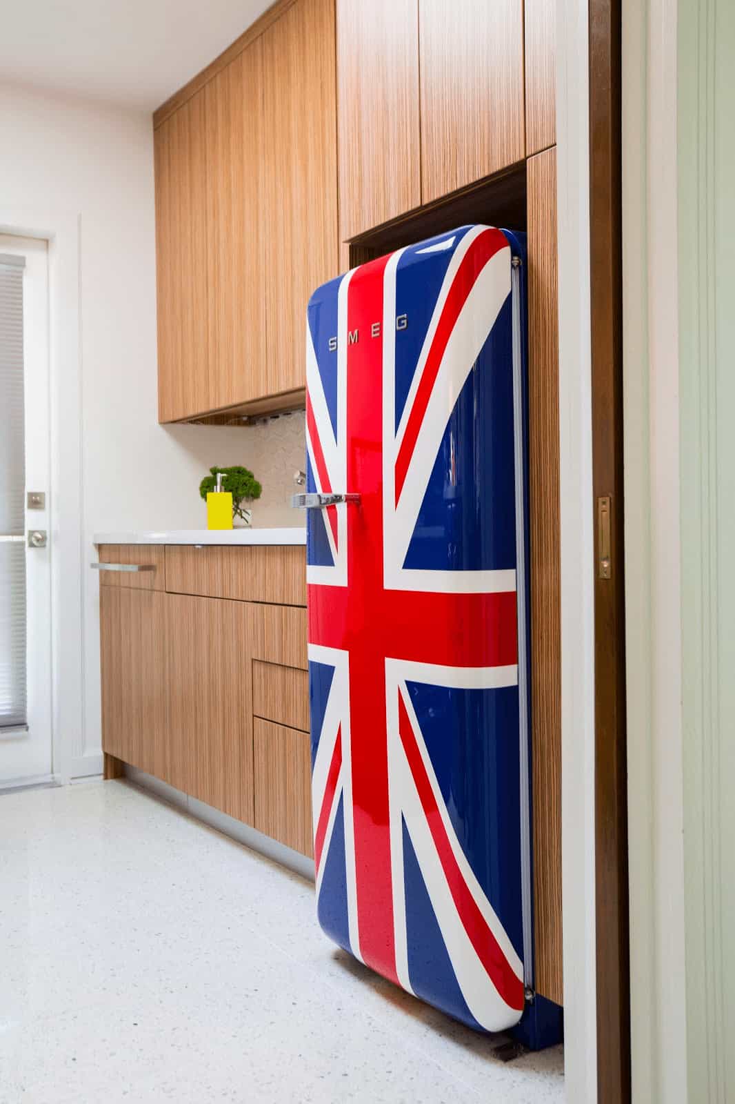 This Union Jack flag refrigerator from S M E G was the perfect piece for the kitchen!