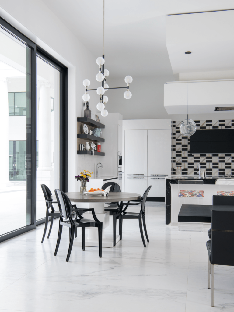The black & white texture adds a contemporary look to this sleek kitchen by LauraU.